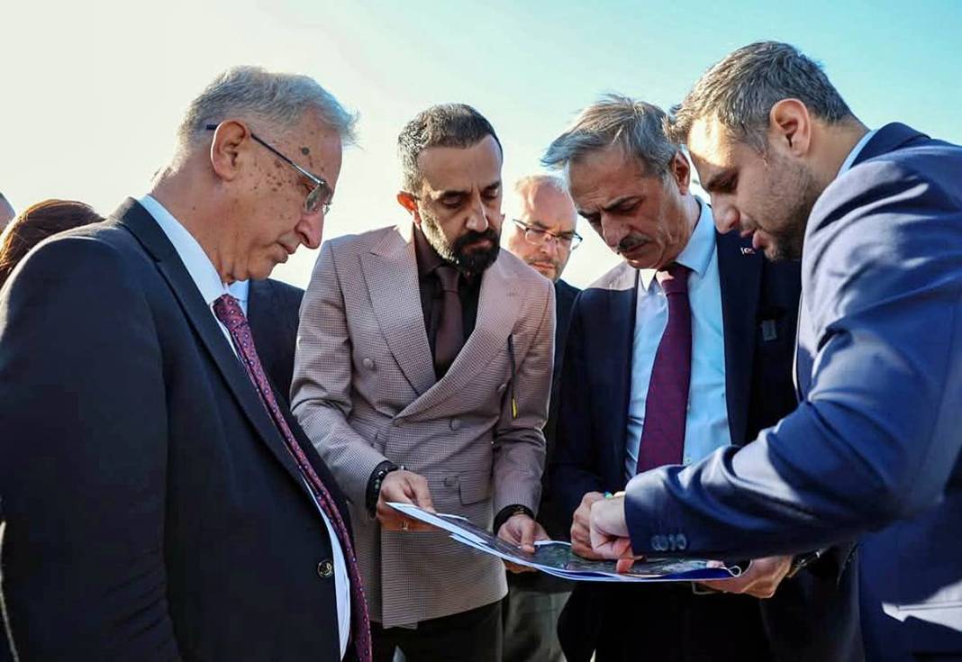 Türkiye'nin ikinci metrobüs hattı Sakarya'da hizmete giriyor: İlk asfalt atıldı! İşte 13 istasyonlu metrobüsün güzergah haritası 2